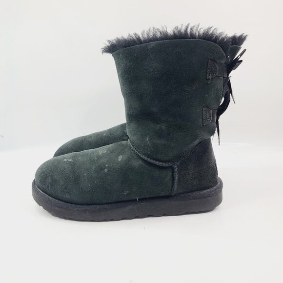 UGG Women's Black Bailey Bow II  Suede Ankle Winter Snow Boot Size 8 - Picture 2 of 7